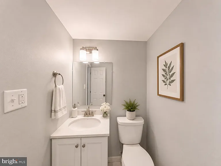 18428 Point Seneca Pl — Photo 15