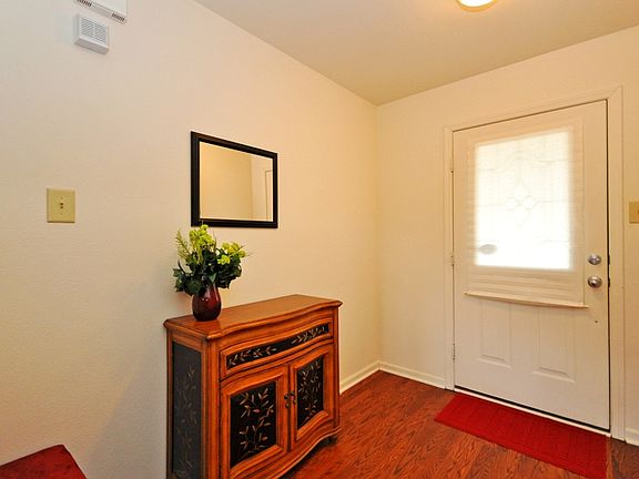 2nd image of 7920 Ponderosa Pine Ln