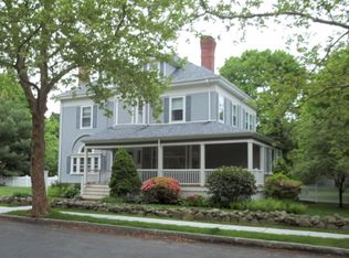 35 Union St, Fairhaven, MA 02719