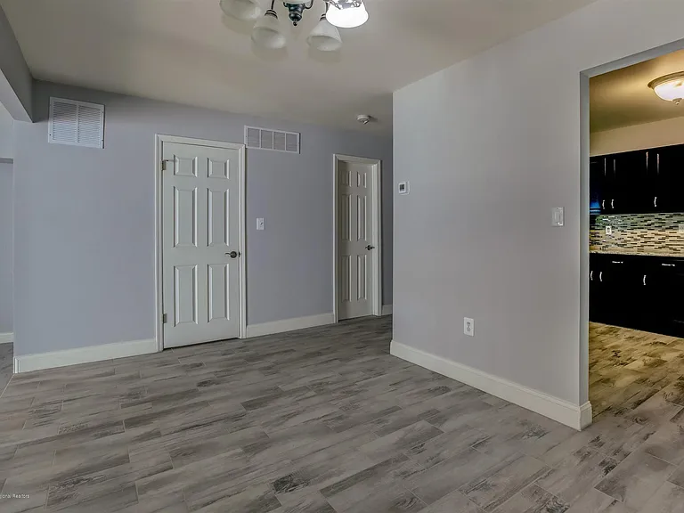40 Staghorn Dr — Photo 13