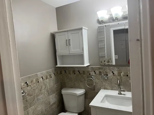 17 68th Street image 10 of 15