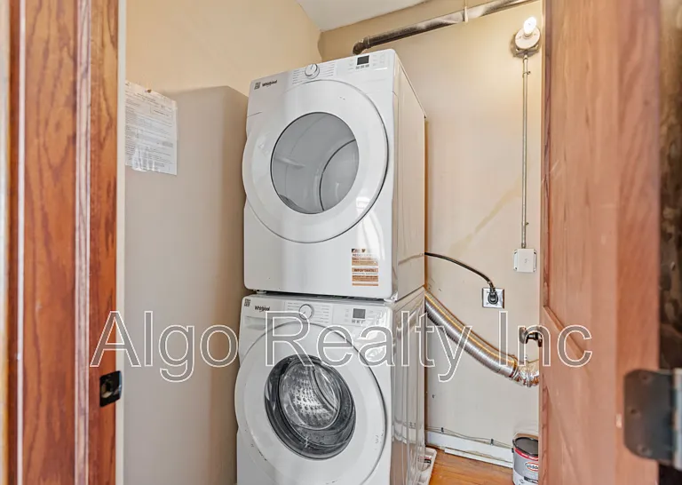 3200 Bloomington Ave #1 — Photo 11