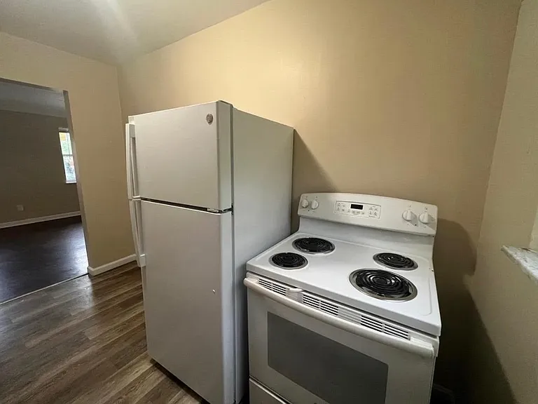 153 Glenridge Pl — Photo 4