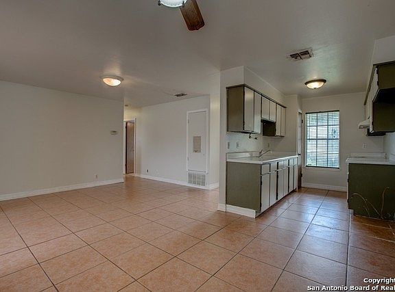 5th image of 10615 Wayward Dr