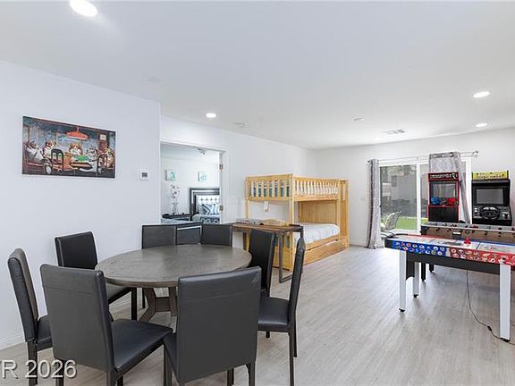 5th image of 7665 Sandhaven St