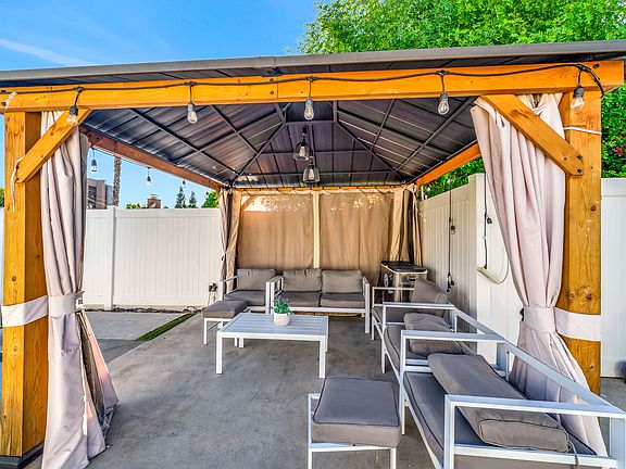 5th image of 5423 Garden Grove Ave