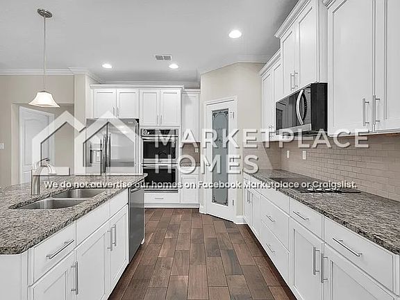 3rd image of 11581 Paceys Pond Cir
