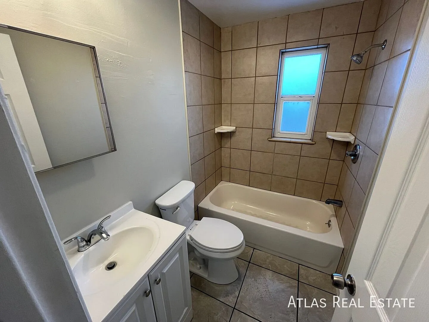 More Photos Coming Soon Gorgeous 1 Bedroom 1 Bath! Newly Updated Unit In A Great Location! — Photo 1
