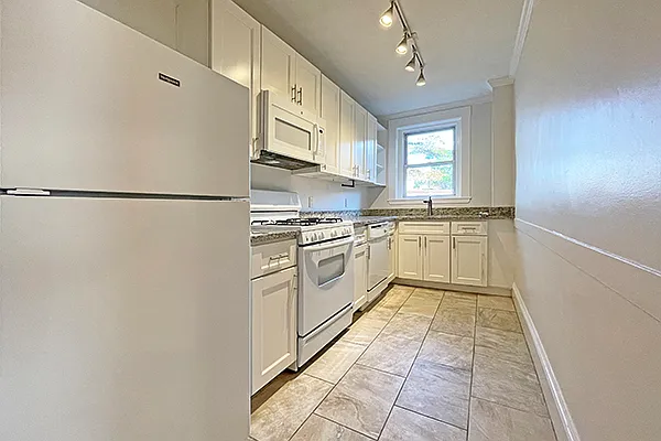 257 Washington St #3 — Photo 4