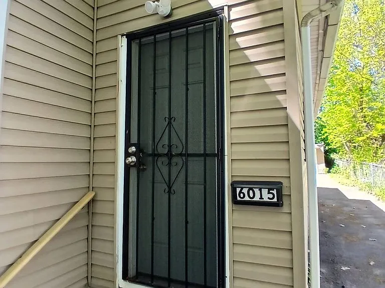 6015 Hosmer Ave — Photo 44