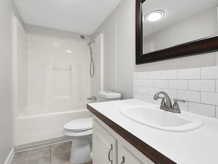 25494 Deepwood Dr #B — Photo 18