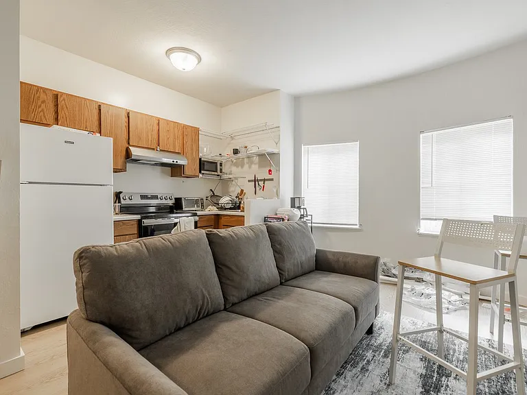 2410 Dana St #C — Photo 3