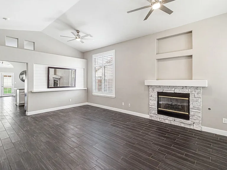 9523 Observer St — Photo 2