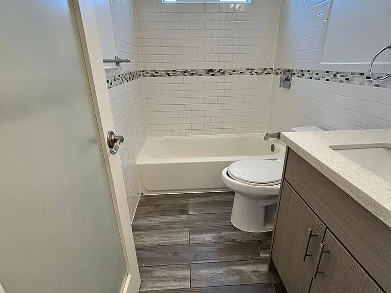 6821 Ben Ave #7A — Photo 7