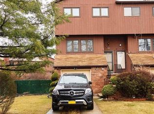 989 W Fingerboard Rd #0, Staten Island, NY 10304