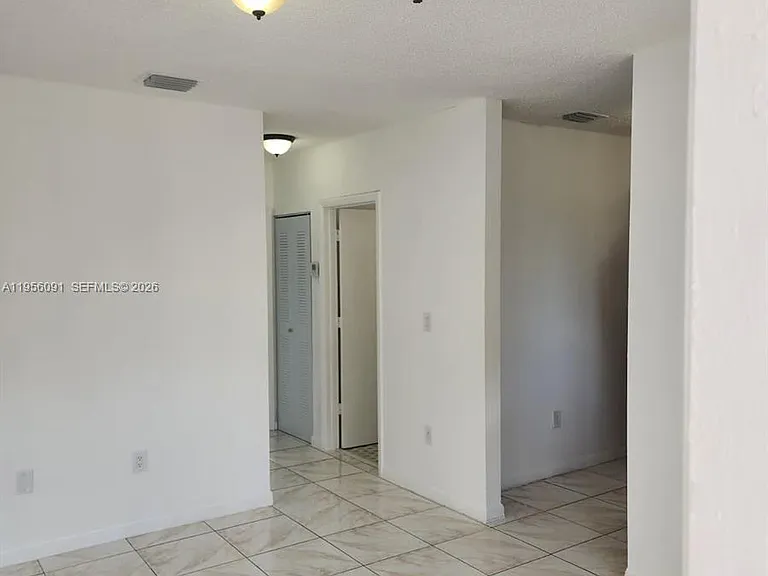 10805 SW 86th St #12 — Photo 9