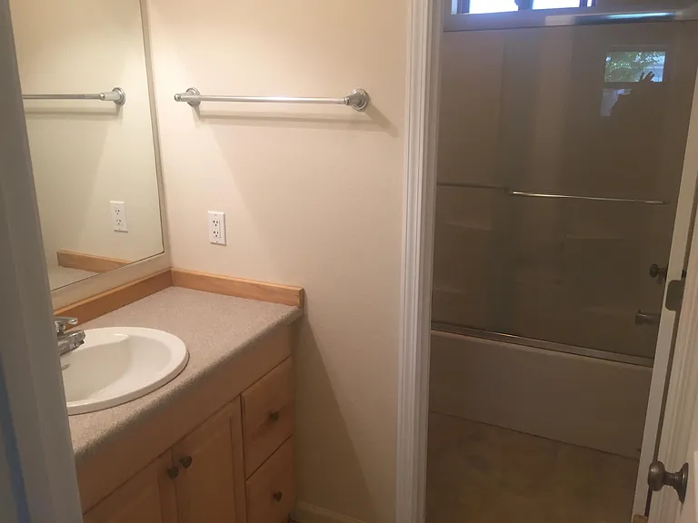 2072 Cypress St #A — Photo 9