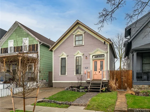 19 Lawrence Pl, Buffalo, NY 14213