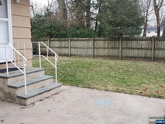 2nd image of 23 Hepburn Rd