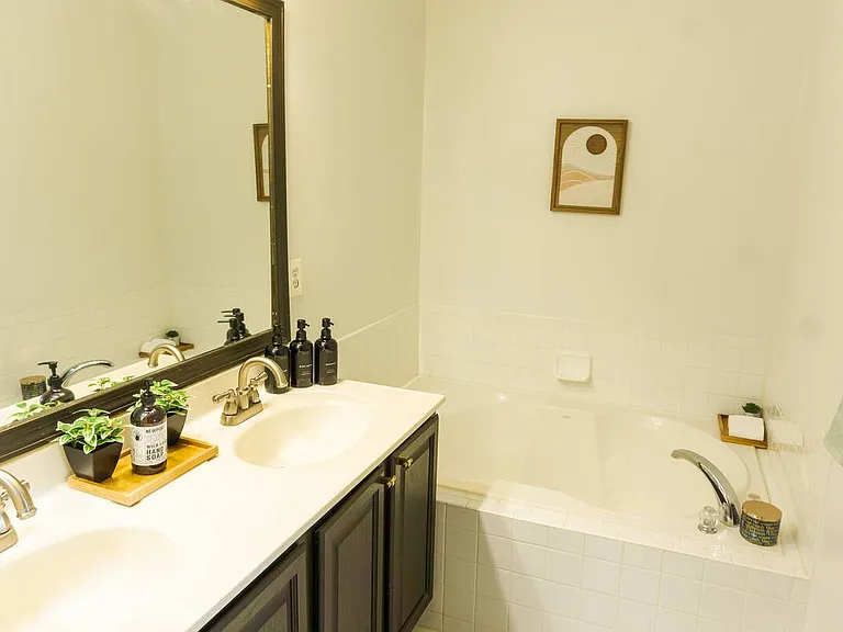13050 Sidlaw Hills Ln — Photo 38