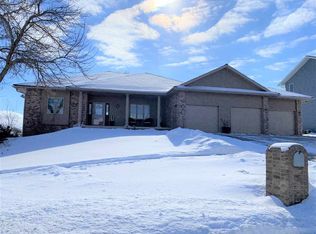 3205 Golf View Dr, Norfolk, NE 68701