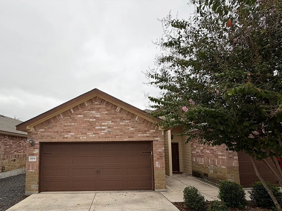 1104 Stanley Way