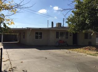 1220 E Lincoln Ave, Madera, CA 93638