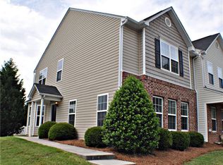869 Federal Hall Ln, Kernersville, NC 27284