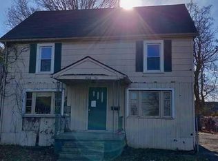 904 E 34th St, Lorain, OH 44055