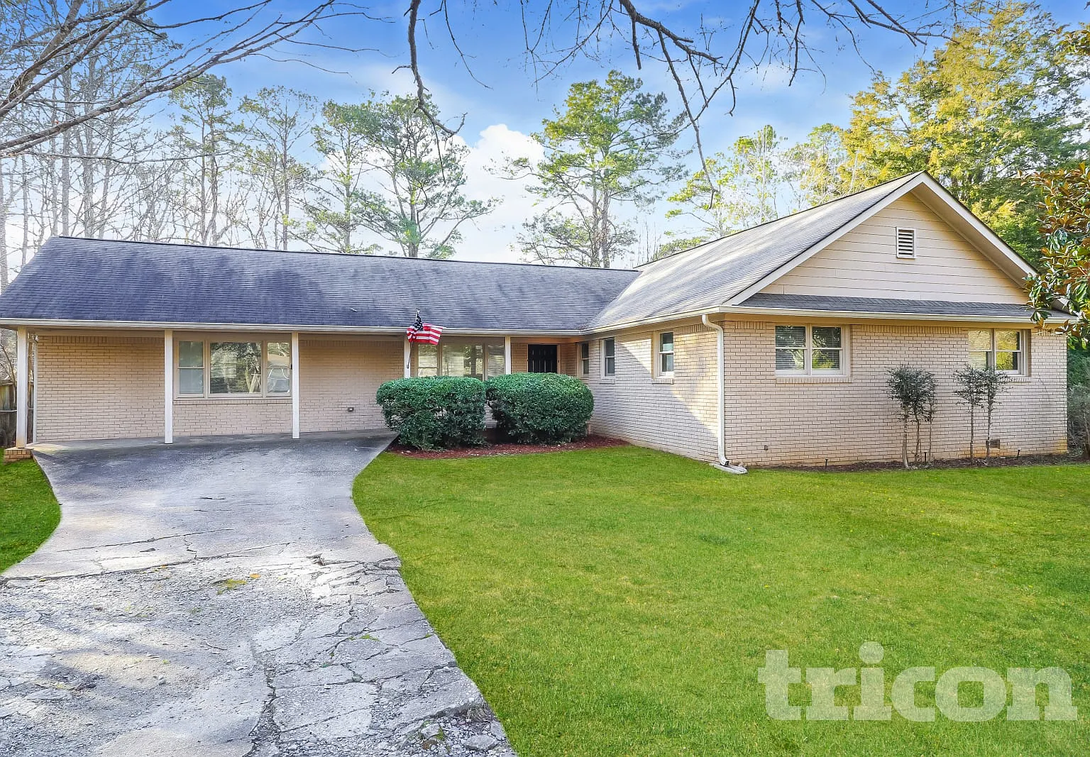 5266 Memorial Lane Powder Springs GA — Photo 1