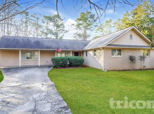 5266 Memorial Ln, Powder Springs, GA 30127