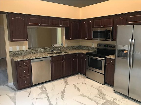 2nd image of 5539 Terrain De Golf Dr