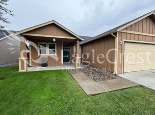 257 NW Laurella Ln, College Place, WA 99324