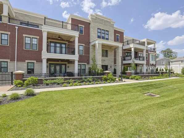 230 Vintage Club Dr #103, Cincinnati, OH 45249