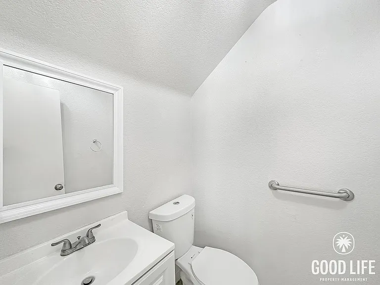 1311 Carnell Ct — Photo 11