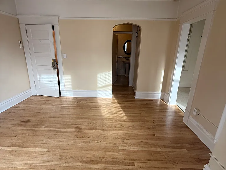 720 N 8th St #4 — Photo 13