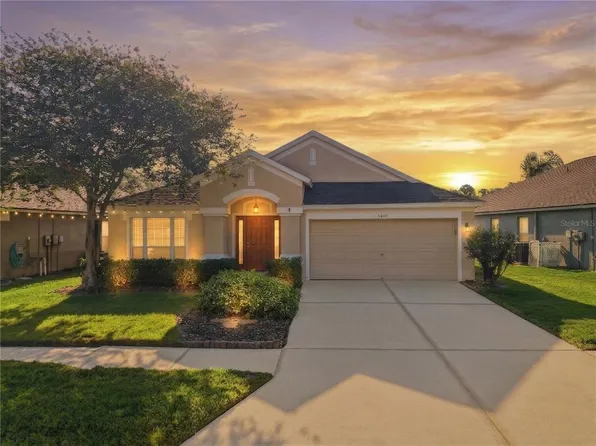 5400 Algerine Pl, Zephyrhills, FL 33544