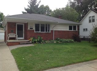 414 Bauman Ave, Clawson, MI