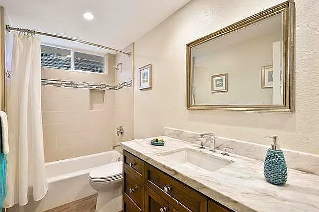 923 Whitehall Ln — Photo 11