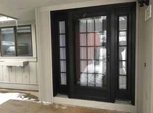 1332 Suncrest Dr NE, Grand Rapids, MI 49525