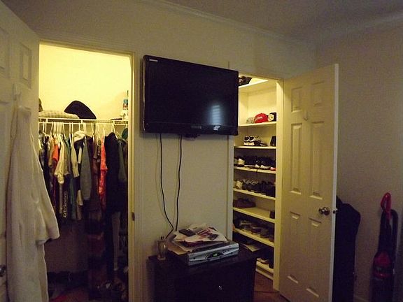 Master BR Double Entrance Closet