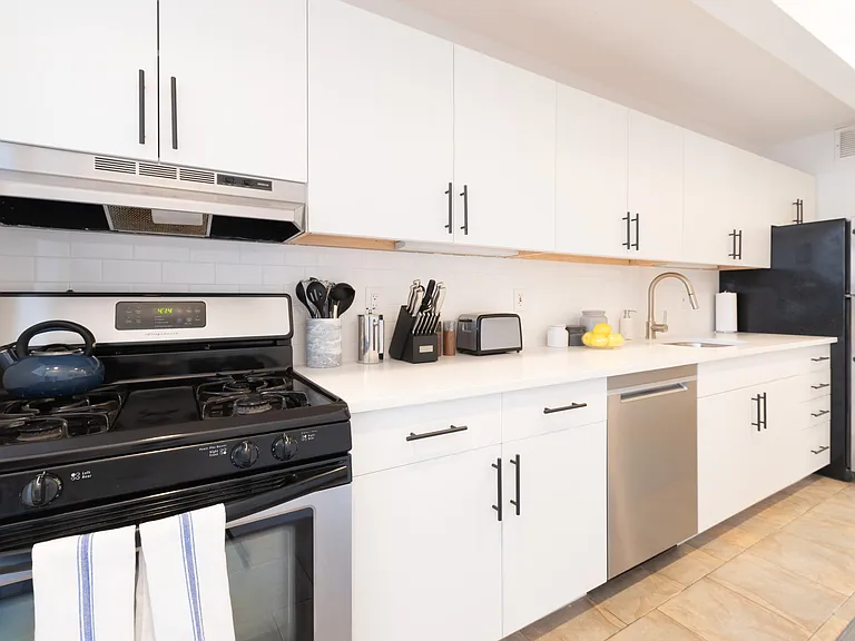 209 W 121st St #2 — Photo 14