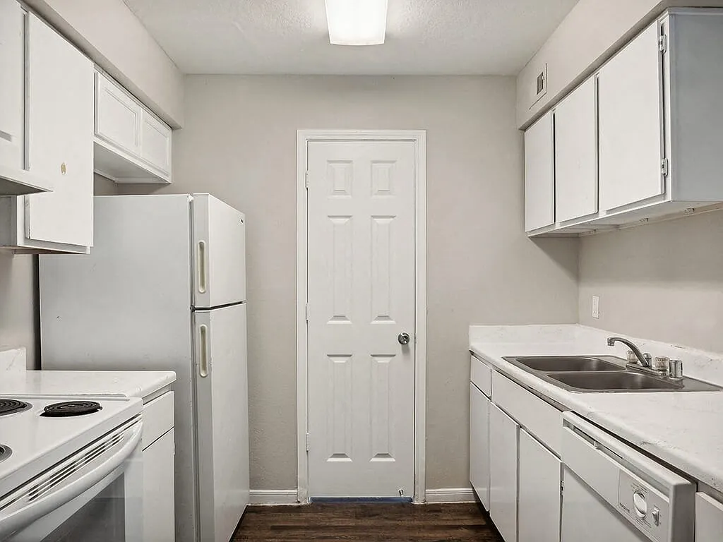 Park Village Apartments — Photo 2
