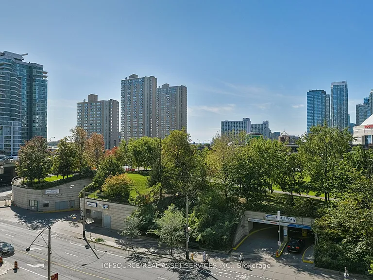 51 Lower Simcoe St #607 — Photo 15