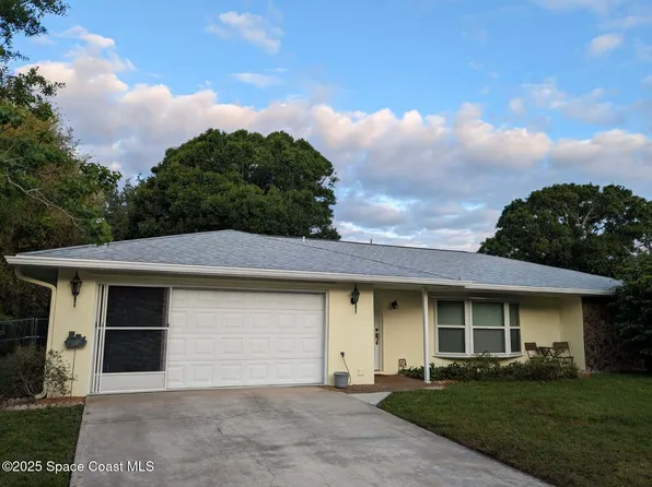 558 Sloane St, Sebastian, FL 32958