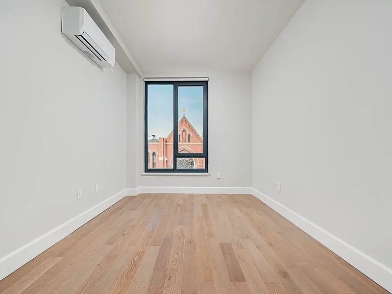 262 9th St #650 — Photo 5