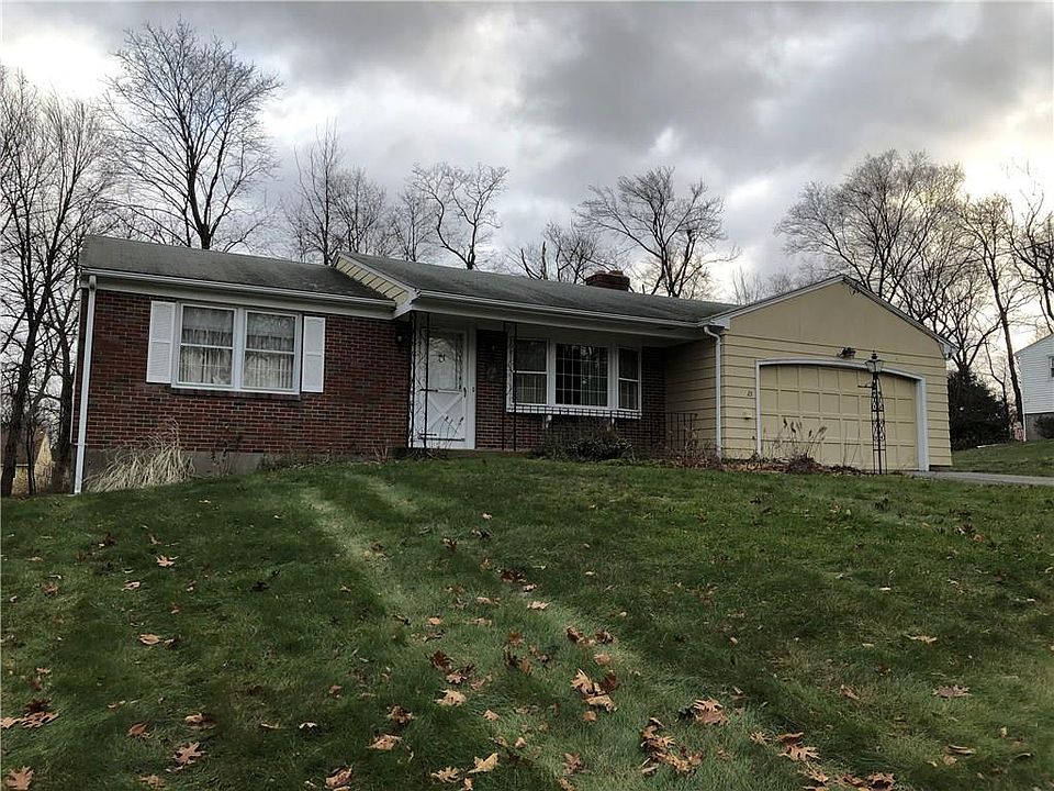 1st image of 23 Tanglewood Dr