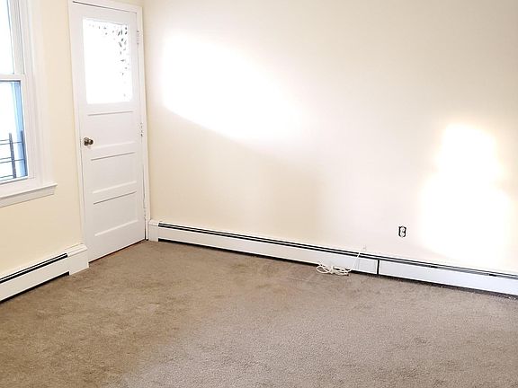 5th image of 35 Fairmount Ave