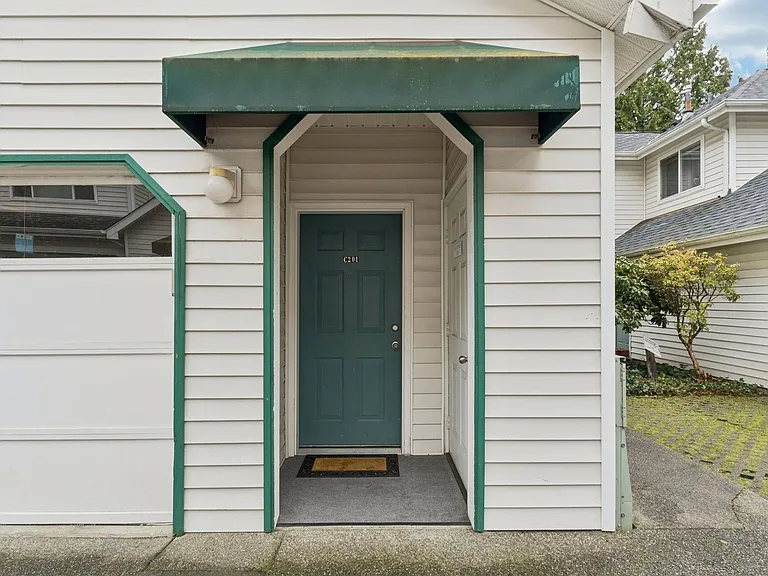 16219 Northup Way #C201 — Photo 39