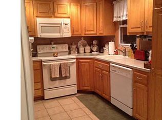 293 Bee St, Meriden, CT 06450